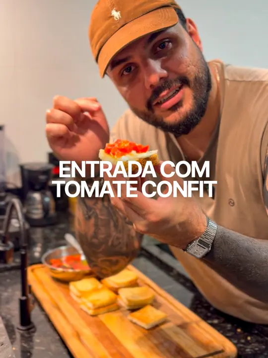 Entrada com tomate confit